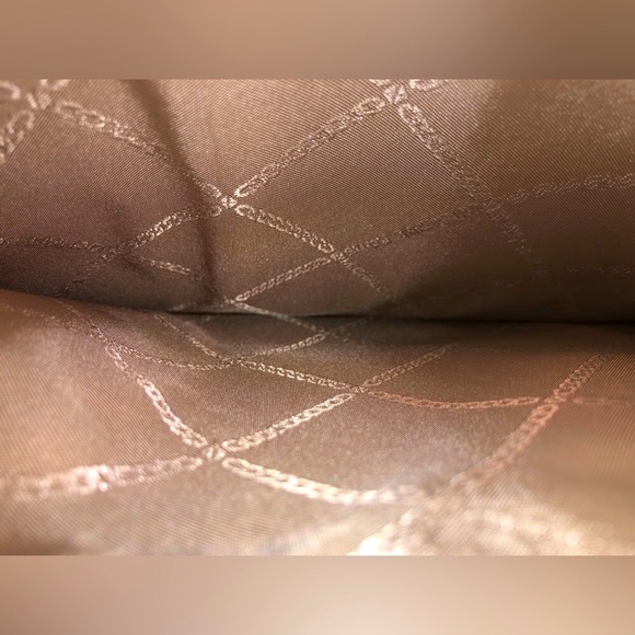 💥Moving to @the_bag_guy💥Michael Kors - Gemma Large Colorblock Tote - Picture 16 of 16